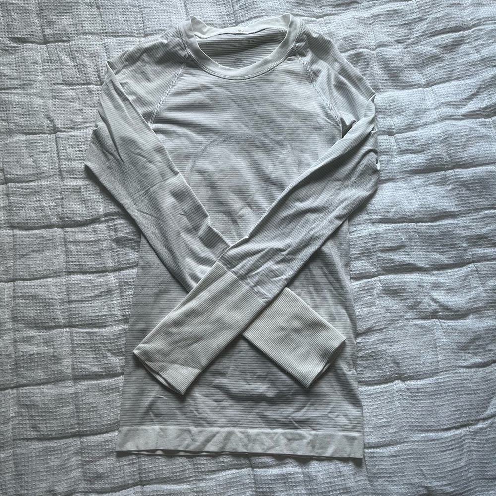 Lululemon swiftly long sleeve shirt